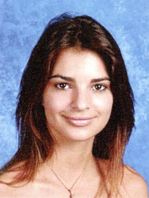 Emily Ratajkowski: 2008 90s Yearbook Photos, Emily Ratajkowski Makeup, Senior Yearbook Pictures, Senior Portraits Yearbook, High School Yearbook Photos, Celebrity Yearbook Photos, Celebrity Yearbook, Nick Offerman, Yearbook Pictures