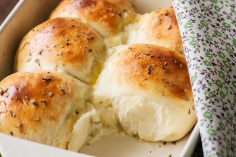 Keto Zone Mozzarella Garlic Dinner Rolls | Keto Zone Diet by Dr. Don Colbert Low Carb Dinner Rolls, Garlic Dinner Rolls, Zone Diet, Carb Alternatives, Ginger Bread Cookies Recipe, Meat Dinners, Grass Fed Butter, Low Carb Bread, Low Carb Dinner