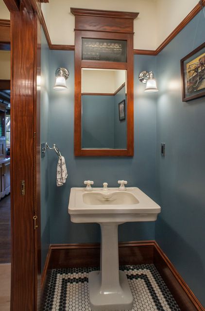 Craftsman Powder Room, Craftsman Style Bathrooms, Vintage Powder Room, Craftsman Interiors, Bungalow Bathroom, Craftsman Bathroom, Craftsman Interior, Bungalow Style, Craftsman Style Homes