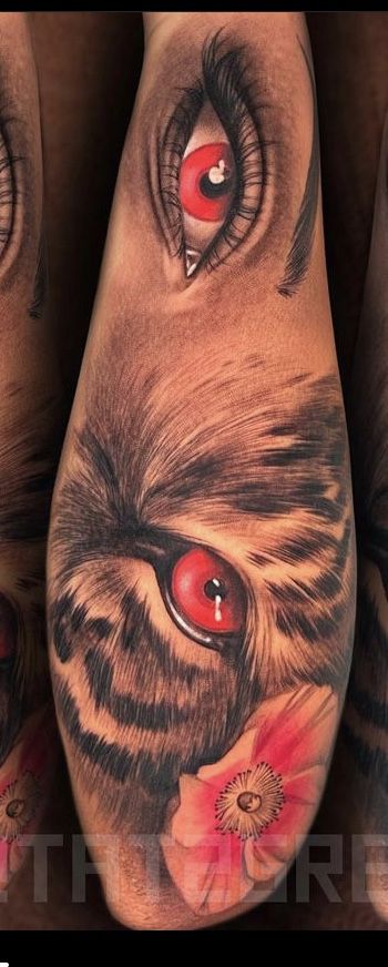 Lion Eye Tattoo For Women, Panther Eyes Tattoo, Human Face Tattoo, Lion Eyes Tattoo, Kiss Tattoos, Lion Eyes, Forearm Tattoo Women, Tattoo Women, Braid Ideas