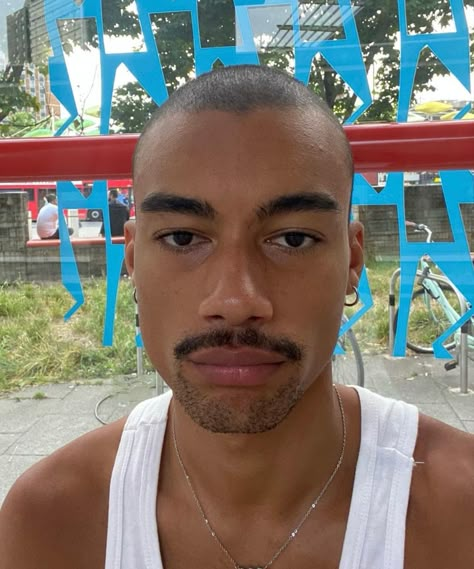 Reece King, Black Men Hair, Beard Ideas, Hairstyles Thick Hair, Magical Boy, Face Ref, Going Bald, Mens Hairstyles Thick Hair, Men Hair Color