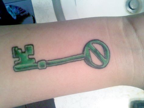 Return to Oz Key Tattoo Master Key Tattoo, Ancient Key Tattoo, House Key Tattoo Designs, Return To Oz Tattoo, Disney Key Tattoo Ideas, Alice In Wonderland Key Tattoo, Return To Oz, Oz Tattoo, Mexico Tattoo