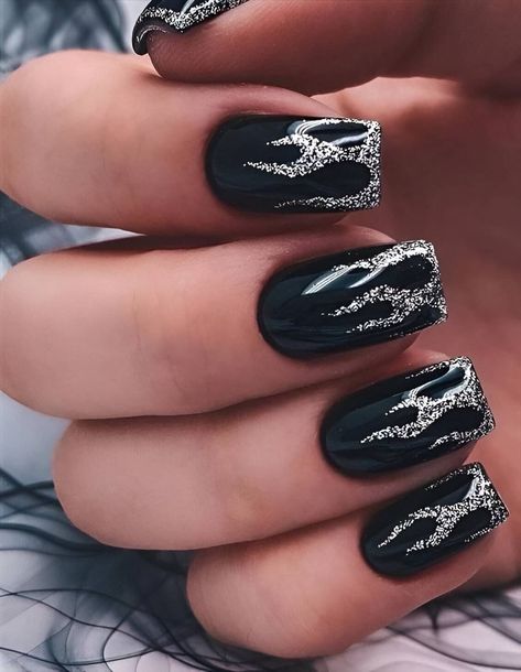 Rock N Roll Nails, Rocker Nails, Rock Nails, Concert Nails, Nail Artwork, Black Nails With Glitter, Punk Nails, Square Nail Designs, Nail Forms