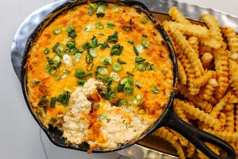 Cheesy Crab Dip with Smoky Paprika Crinkle Fries – Dining with Skyler Crinkle Fries, Crab Fries, Canned Crab Meat, Crab Dip, Colby Jack Cheese, Fries Recipe, Cheesy Sauce, How To Cook Shrimp, Crab