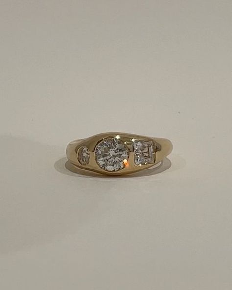 고애리 on Instagram: "My client had several diamond jewelry pieces so we repurpose it into a wedding band. She wanted flush setting the diamonds so she doesn't need to take the ring off when she’s with her baby or when she works with her hands." Engagement Rings Flush Setting, Scattered Diamond Engagement Ring, Flush Set Diamond Band, Flush Set Engagement Ring, Repurposed Diamond Ring, Reset Engagement Ring Ideas, Inset Engagement Rings, Raw Cut Engagement Ring, Flush Engagement Ring