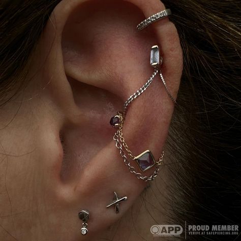 Stacey Schiff Thiel (@staceyschiffthiel) • Instagram photos and videos Flat And Conch Piercings, Cute Conch Piercing, Ear Mapping Piercing, Outer Conch Piercing, Ear Piercings Conch, Gold Body Jewellery, Ear Chain, Cool Ear Piercings, Pretty Ear Piercings