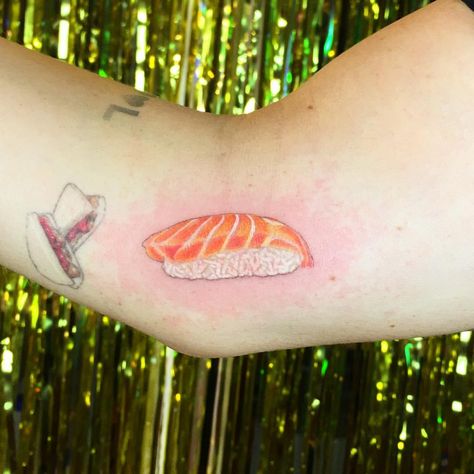 sake/salmon nigiri for Lauren! thanks for making the trip! #tattoo #valentinestattooseattle #shannonperry Salmon Nigiri Tattoo, Sushi Tattoo, Trip Tattoo, Salmon Tattoo, Salmon Nigiri, Tattoo Japan, Beautiful Tattoo Designs, Rainbow Tattoos, Salmon Sushi