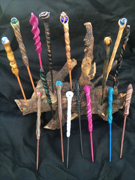 Polymer clay magic wands!! To order yours email kitcatsdesigns@outlook.com Wand Designs, Wizard Cosplay, Wand Stand, Crochet Hat Ideas, Harry Potter Wands, Polymer Clay Kunst, Anniversaire Harry Potter, Theme Harry Potter, Magic Wands