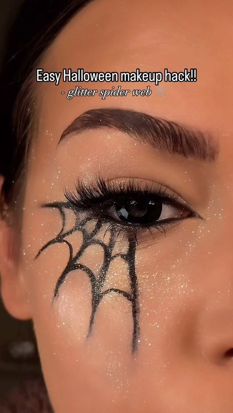 ♥ AMY JOHNSTON | MAKEUP ♥ (@a.j_artistry) • Instagram photos and videos Easy Halloween Eye Makeup, Halloween Makeup Hacks, Halloween Eye Makeup, Glitter Spray, Black Eyeshadow, Halloween Makeup Easy, Halloween Makeup Looks, Black Eyeliner, Water Based Paint