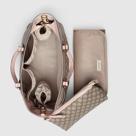 Luxury Baby Fashion, Luxury Diaper Bag, Designer Baby Bags, Gucci Diaper Bag, Luxury Baby Clothes, Baby Dior, Designer Diaper Bag, Baby Tumblr, Teddy Bear Clothes