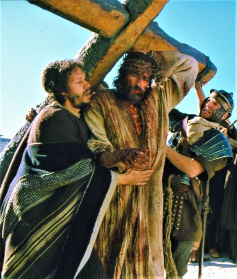 Passion Of The Christ Pictures, Christ Movie, Christ Pictures, Passion Of Christ Images, The Passion Of The Christ, Jesus Passion, Jesus Smiling, Passion Of The Christ, Jesus Crucified