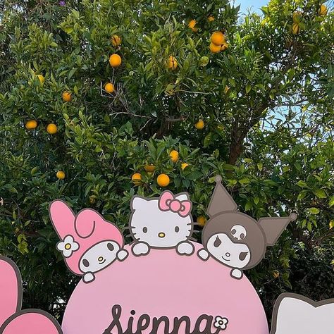 Sanrio Themed Party, Hello Kitty Backdrop, Kuromi Party, Hello Kitty Birthday Theme, Sanrio Party, Happiest Of Birthdays, Hello Kitty Birthday Party, Hello Kitty Photos, The Guest List