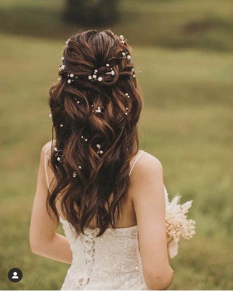 Simple Wedding Bun, Party Hairstyles For Women, Hairstyle For Girls Wedding, Bun Hairstyle For Wedding, Reception Hairstyles, Hairstyle For Wedding, Hairstyles For Gowns, Hair Style On Saree, Wedding Bun