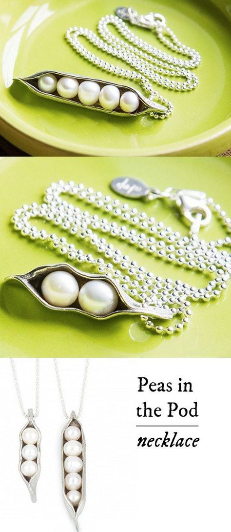 Pod Jewelry, 2 Besties, Friends Necklace, Two Peas In A Pod, Peas In A Pod, Sister Necklace, Pearl Necklaces, Vintage Pearl, Brown Girl