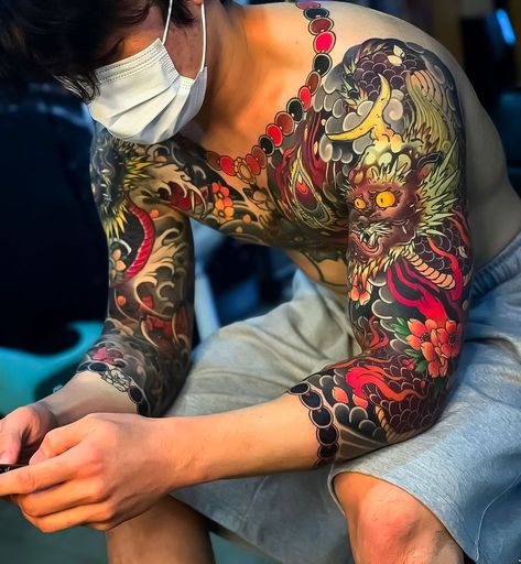 Japan Tattoo Leg, Irezumi Sleeve, Traditional Japanese Tattoo Sleeve, Traditional Japanese Tattoo Designs, Tattoo Japanese Style, Flash Designs, Yakuza Tattoo, Ink Magazine, Japanese Dragon Tattoos