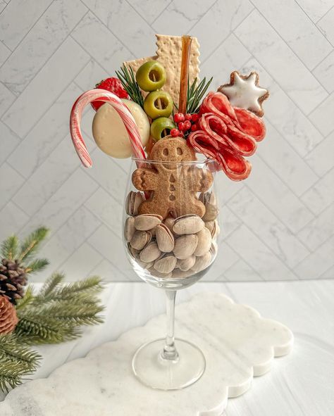 Elevate your Christmas soiree with a touch of culinary glamour – I used @veroni_usa charcuterie to make these individual wine glass… | Instagram Charcuterie Wine Glass Ideas, Charcuterie Christmas Cups, Christmas Food Set Up Ideas, Charcuterie Wine Glasses, Individual Christmas Charcuterie Cups, Christmas Charcuterie Cups, Glass Appetizers, Christmas Soiree, Christmas Bee