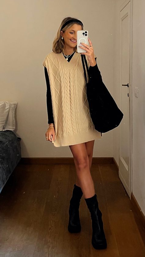 12 Fall Outfit Ideas To Recreate – Styled by McKenz Outfits With Midi Skirts, Thanksgiving Fit, Stile Blair Waldorf, Adrette Outfits, Thanksgiving Outfit Ideas, Thanksgiving Outfit Women, Cute Thanksgiving Outfits, Fall Sweater Dress, Ootd Instagram