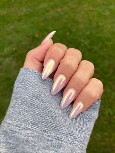 Pink Chrome And Sparkle Nails, Almond Shaped Chrome Nails, Pale Chrome Nails, Pink Chrome Stiletto Nails, Pale Pink Chrome Nails, Stiletto Chrome Nails, Nude Chrome Nails Almond, Light Pink Chrome Nails Almond, Stiletto Nails Chrome