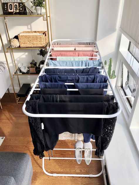 Hang Dry Clothes, Diy Clothes Drying Rack, Indoor Clothes Drying Rack, Hanging Clothes Drying Rack, Apartment Laundry, Indoor Drying, Tv Clothes, Drying Rack Laundry, Laundry Drying