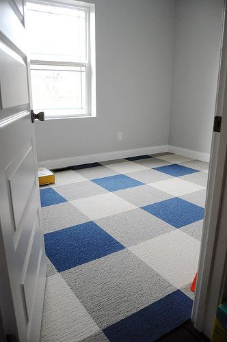 Buffalo Plaid Carpet Tile Floo - not sure just an idea Carpet Tiles Bedroom, Plaid Floor, Plaid Carpet, Best Flooring For Basement, Carpet Diy, Basement Flooring Options, Floor Carpet Tiles, Stone Decoration, Basement Carpet