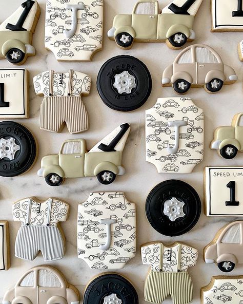 Car Cookies, Cowboy Cookies, Cookies Theme, Vintage Baby Shower, Spring Cookies, Beautiful Desserts, Fall Cookies, Baby Cookies, Fancy Cookies