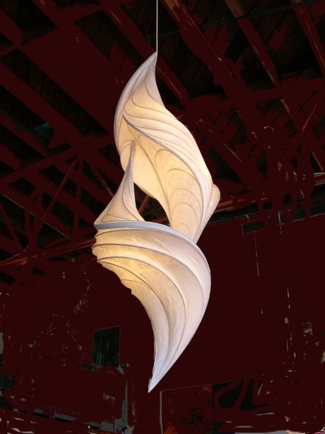 It looks like boning has been used for structure of the swirls. You can see the pattern in the curved lines.  <3 paper light sculptures by William Leslie. Luminaria Diy, Light Sculptures, Fine Art Lamps, Uk English, Diy Lampe, Motif Art Deco, Antony Gormley, Hal Decor, Paper Light