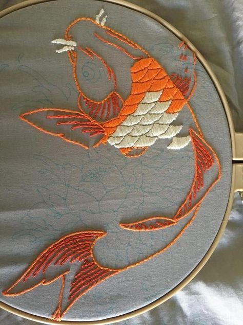 Koi Embroidery, Embroidery Patterns Machine, Embroidered Fish, Embroidery Online, Pola Sulam, Embroidery Patterns Free, Simple Embroidery, Sewing Embroidery Designs, Hand Embroidery Art