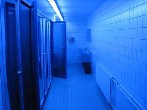 Blue Lights Meant to Deter Drug Users From Shooting Up Have Big Downsides Hunting Bathroom, Home Resonance, Retro Neon, Thrifty Decor, Public Restroom, Random Images, Brown Bathroom, At A Party, Smart Auto