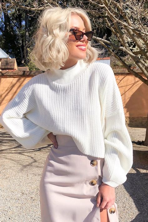 Laura Jade Cream Cropped Balloon Sleeve Jumper | In The Style Blonde Outfit Ideas, Skater Hair, Laura Jade Stone, Hipster Outfits, Grunge Look, Trending Fashion Outfits, Grunge Skater, Outfit Look, Looks Chic