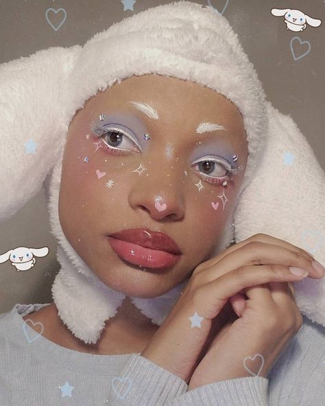 Sanrio Cinnamoroll Cosplay, Lamb Costume Makeup, Lamb Makeup Halloween, Cinamoroll Costume, Cinnamon Roll Sanrio Cosplay, Cinnamon Roll Makeup Look, Cinnamoroll Costume Ideas, Sheep Costume Makeup, Lamb Costume Aesthetic