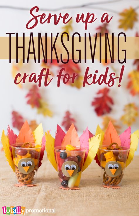 Healthy Thanksgiving Treats, Thanksgiving Kid Snacks, Kids Thanksgiving Treats, Thanksgiving Candy Crafts, Thanksgiving Food Crafts, Thanksgiving Candy, Fun Thanksgiving Crafts, Turkey Treats, Thanksgiving Snacks