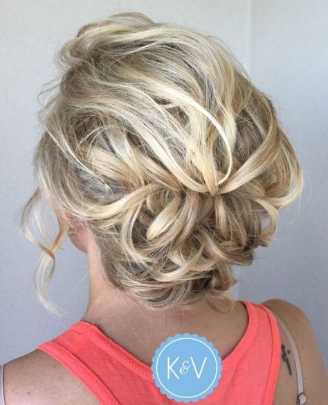 Messy Pinned Updo For Short Hair Long Inverted Bob, Easy Updos For Short Hair, Updo Loose, Undone Updo, Updo For Short Hair, Curls Updo, Bob Updo, Updos For Short Hair, Inverted Long Bob