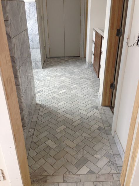 Herringbone Marble Floor with straight edging Via design dump Herringbone Tile Floor Bathroom, Kitchen Marble Floor, Marble Floor Bathroom, Marble Tile Bathroom Floor, Floor Herringbone, Bathroom Floor Tile Patterns, Brick Wall Decor, Herringbone Tile Floors, Patterned Bathroom Tiles