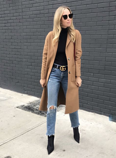 Sydne Style shows how to wear a black gucci belt with outfit ideas from fashion blogger brooklyn blonde  #gucci #belts #bloggerstyle #outfits #outfitideas Gucci Fashion Show, Gucci Belt Outfit, Brooklyn Blonde, Belt Outfit, Outfit Essentials, Fashion Trends Winter, Fashion Blogger Style, Cute Winter Outfits, Camel Coat