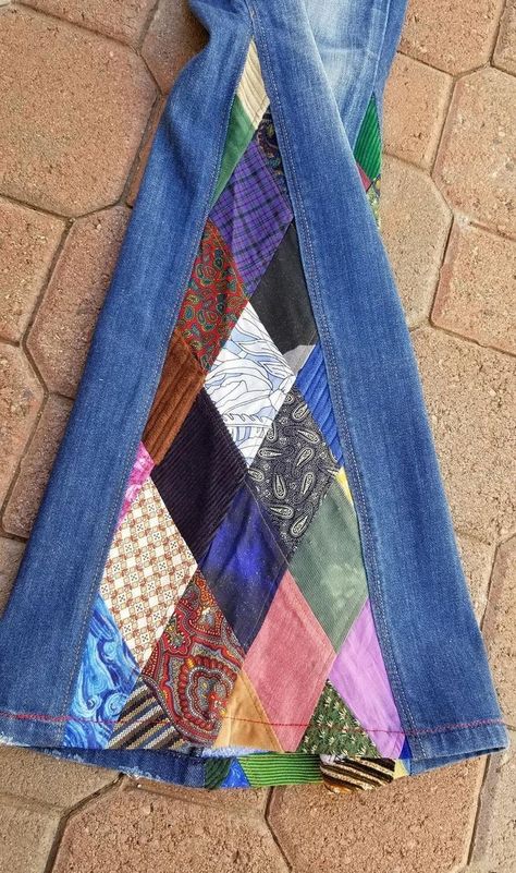 Ropa Upcycling, Thrift Flips, Upcycle Clothes Diy, Denim Ideas, Upcycle Jeans, Denim Crafts, Upcycled Fashion, Jeans Diy, Diy Sewing Clothes