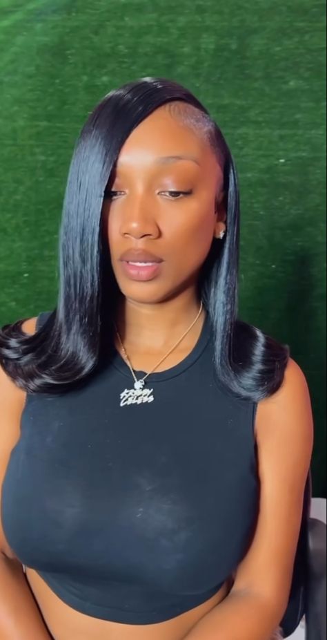 Flip Up Hairstyles Medium Black Women, Flip Curls Hairstyles, Flipped Up Ends Hair Black Women, Flip Up Bob, Flip Curls Black Women, Bob With Flipped Ends Black Women, Flipped Hairstyles Black Women, Flip Bob Hairstyle, Flips Hairstyle Black Women