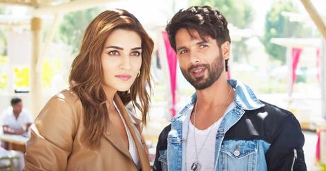 Teri Baaton Mein Aisa Uljha Jiya Box Office Collection (Worldwide): Shahid Kapoor & Kriti Sanon's Rom-Com Earns 100% More Than India Net Check more at https://maholicious.com/teri-baaton-mein-aisa-uljha-jiya-box-office-collection-worldwide-shahid-kapoor-kriti-sanons-rom-com-earns-100-more-than-india-net/ Comedy Drama Movies, Motion Poster, Romantic Films, Shahid Kapoor, Youtube News, Kriti Sanon, Human Emotions, Bollywood Actors, Box Office