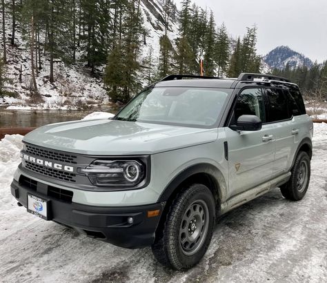 2021 Ford Bronco Sport in cactus grey hanging out in its natural habaitat. The Sports are arriving at dealerships and are being scooped up. There is a lot to be said for their off road capabilities! Cactus Grey Bronco Sport, Bronco Sport Cactus Grey, Ford Bronco Sport Cactus Grey, Cactus Grey Bronco, White Bronco Sport, Bronco Ford 2023, Sage Green Bronco, Ford Bronco Sport Aesthetic, Cactus Grey Ford Bronco