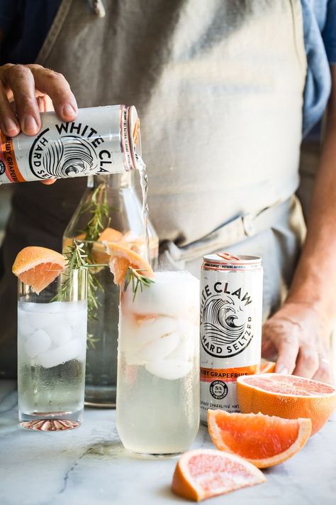 White Claw Ruby Grapefruit Hard Seltzer, Prosecco and fresh rosemary. If I had to choose a "hammock drink"...this would be it! Fizzy bubbles, summer is just around the corner! #hardseltzer #refreshingdrink Low Calorie Cocktails, Coctails Recipes, Seltzer Water, White Claw, Photo Food, Hard Seltzer, Milkshakes, Summer Cocktails, Low Sugar