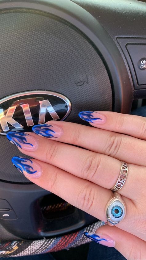 Round Flame Nails, Trendy Nail Art Blue, Dark Blue Flame Nails, Flame Nails Chrome, Flame Nails Blue, Festival Nails Blue, Chrome Flames Nails, Blue Nails With Flames, Blue Festival Nails