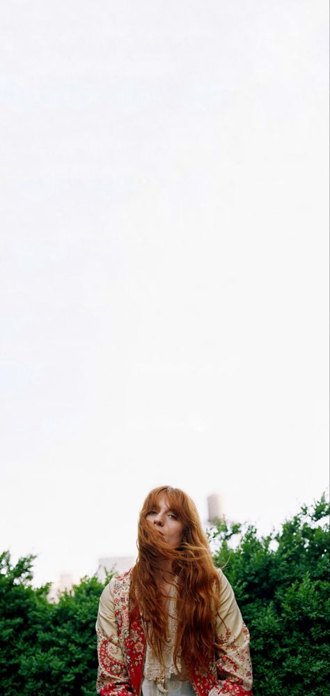 Florence and the machine, Florence Welch, Wallpaper iPhone Florence Welch Wallpaper Iphone, Florence And The Machine Lockscreen, Taylor Swift And Florence Welch, Florence Welch Wallpaper, Florence And The Machine Wallpaper, Florence And The Machine, Daisy Jones, Florence Welch, Florence The Machines