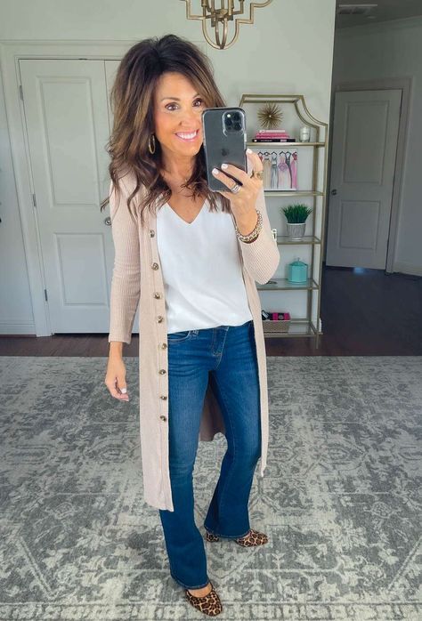 5 Ways to Style a Cardigan - Cyndi Spivey How To Wear A Grey Cardigan, Caramel Cardigan Outfit, Brown Duster Cardigan Outfit, Business Casual Outfit With Jeans, Loft Outfits 2024, Cindy Spivey Fall 2024, How To Wear A Cardigan With Jeans, Tan Cardigan Outfit Winter, Beige Cardigan Outfit Fall