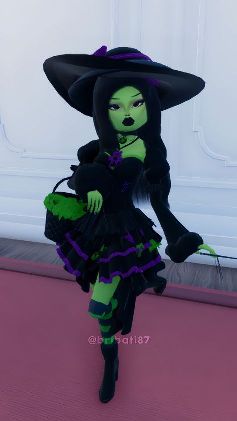 Supernatural Dress To Impress Outfit, Witch Dress To Impress No Vip, Dti Theme Witch, Witch Dti Outfits, Witch Outfit Dress To Impress, Dress To Impress Witch Theme, Supernatural Dress To Impress, Witch Dress To Impress, Dystopian Dress