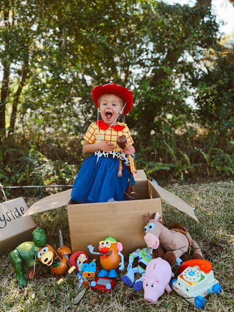 Toy Story Birthday Photoshoot, Toy Story Toddler Photoshoot, Boy 2nd Birthday Photoshoot, Toy Story Photo Shoot Ideas, Toy Story Photoshoot, 2nd Birthday Photoshoot, Boy Birthday Themes, Baby Boy Birthday Themes, Boy 2nd Birthday