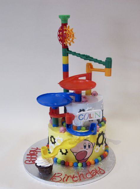 Colin's Marble Maze 10th Birthday Cake - Side 1 300446 | Customer provided marble maze pieces and little Kirbys Marble Run Birthday Party Theme, Marble Birthday Party Theme, Marble Run Cake, Marble Run Birthday Party, Engineering Party, Leo Cake, 10th Birthday Cake, Marble Toys, Marble Race