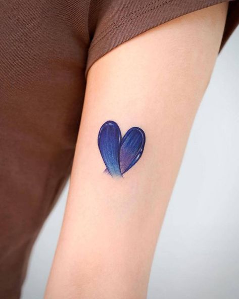 30 Beautiful First Tattoo Ideas for Women - Mom's Got the Stuff First Tattoo Ideas For Women, Watercolor Heart Tattoos, Blue Ink Tattoos, First Tattoo Ideas, First Time Tattoos, Cover Up Tattoos For Women, Wand Tattoo, Brush Tattoo, Tattoos To Cover Scars