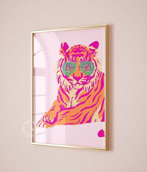 Pink And Orange Wall Prints, Tiger Room Decor, Trendy Wall Art Paintings, Tiger Sunglasses, Sunglasses Preppy, Orange Room Decor, Preppy Maximalist, Preppy Aesthetic Room, Pink Tiger Print