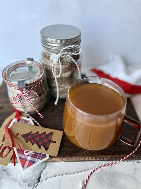 Friendship Tea Friendship Tea Recipe, Friendship Tea, Friendship Recipe, Country Time Lemonade, Clove Tea, Spiced Tea, Homemade Hot Chocolate Mix, Orange Drinks, Russian Tea