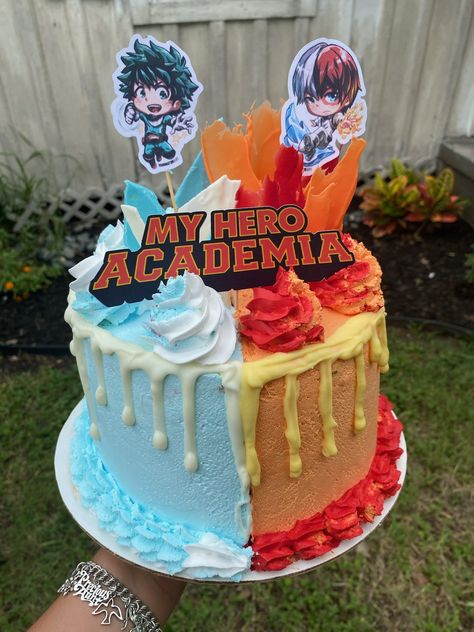 My Hero Academia Birthday Party, My Hero Academia Cakes Birthday, My Hero Academia Birthday, Cake Anime, Girl Birthday Cake, Red Birthday Cakes, My Hero Academy, Anime Cake, Themed Birthday Cakes