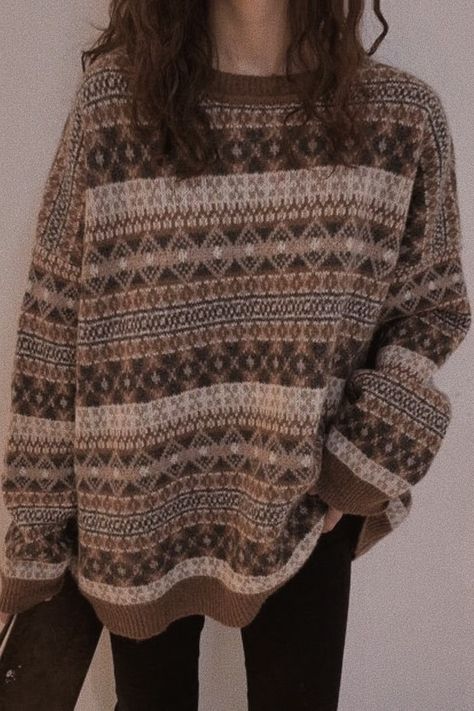 Oversized Grandpa Sweater, Oversized Grandma Sweater, Wooly Jumper Aesthetic, Grandpa Jumper Aesthetic, Autumn Jumpers Fall Outfits, Patterned Sweater Outfit, Knitted Jumper Aesthetic, Christmas Jumper Aesthetic, Sweater With Dress Outfit